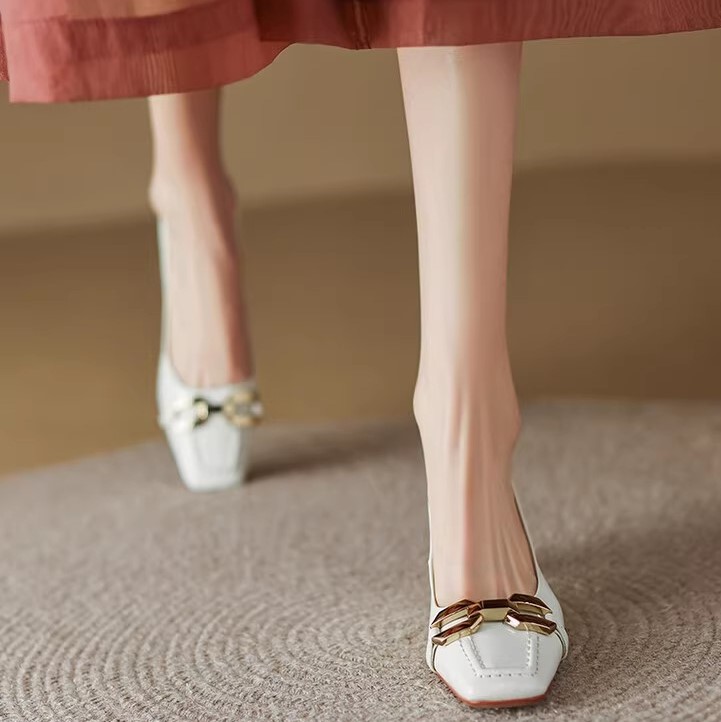 Versatile Women's High Heel Shoes with Metal Buckle, Shallow Mouth Design, Stylish Small Heel for Commuting and Everyday Wear