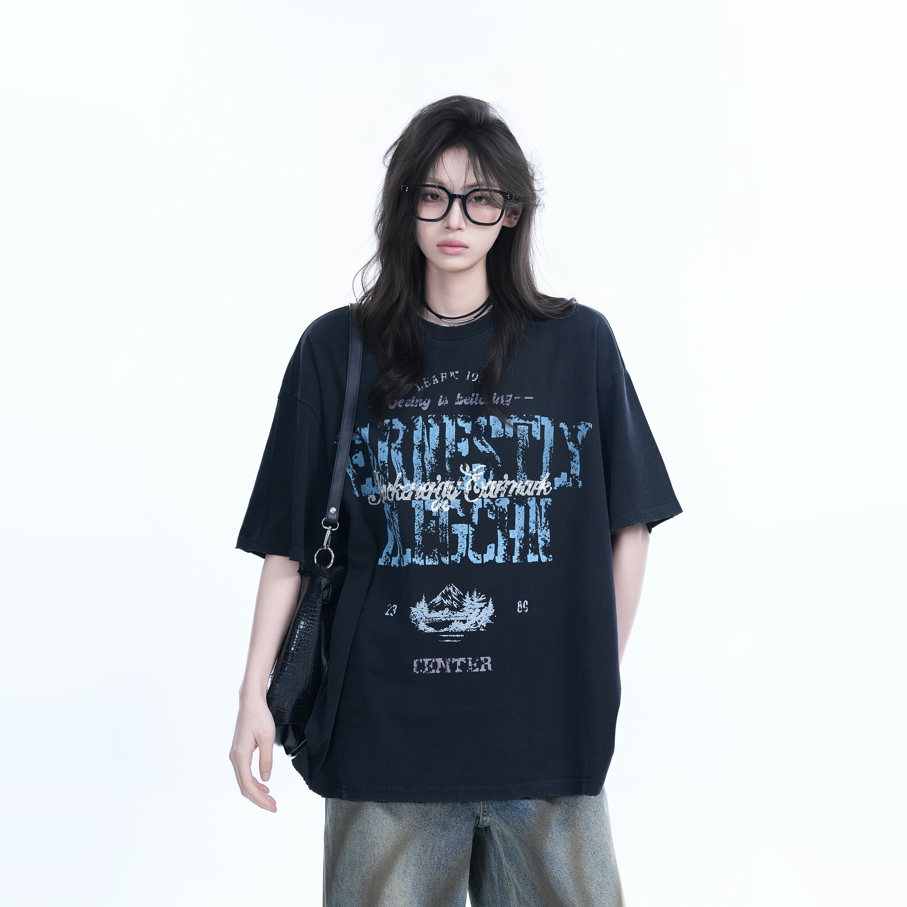 Vintage American-Style Distressed Loose Fit Short-Sleeve T-Shirt for Women with Mottled Print - Y2K Fashion Essential