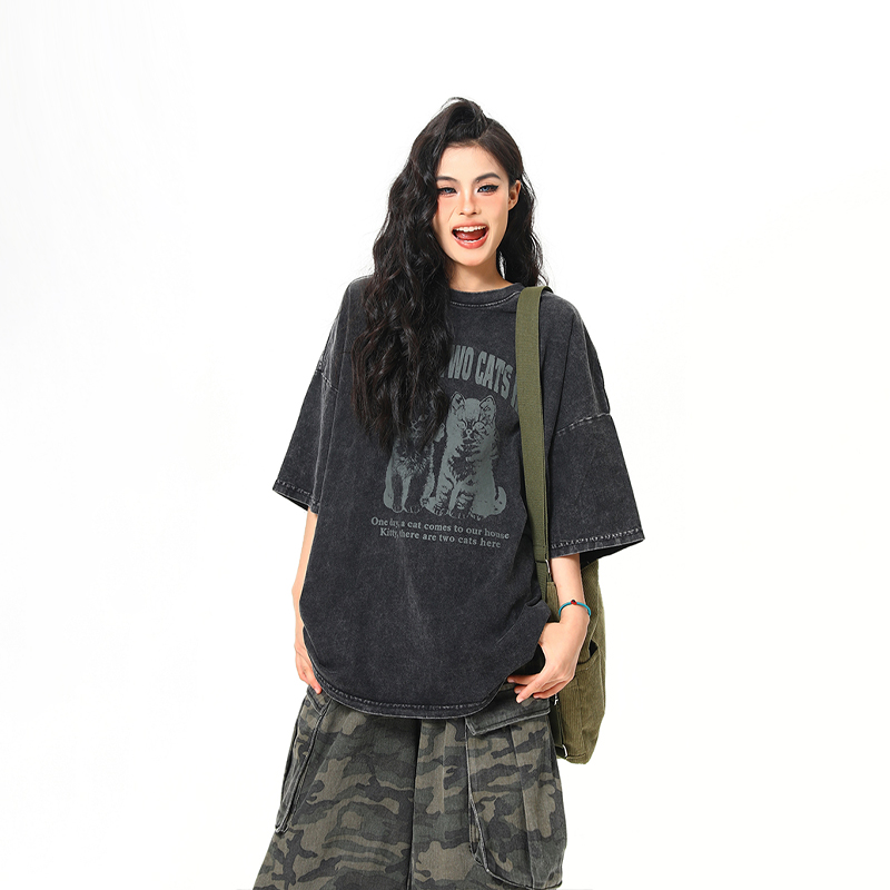 Vintage Black Cat Printed Short Sleeve T-Shirt for Women - Loose Wash-Distressed Summer Tee, Trendy 90s Couple Style