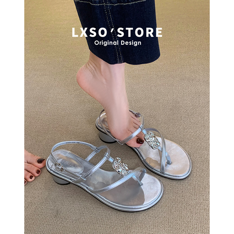 Vintage-Inspired French Roman Sandals for Women with Chunky Heel, Cross Strap, and Metal Buckle - Perfect for Summer Skirts