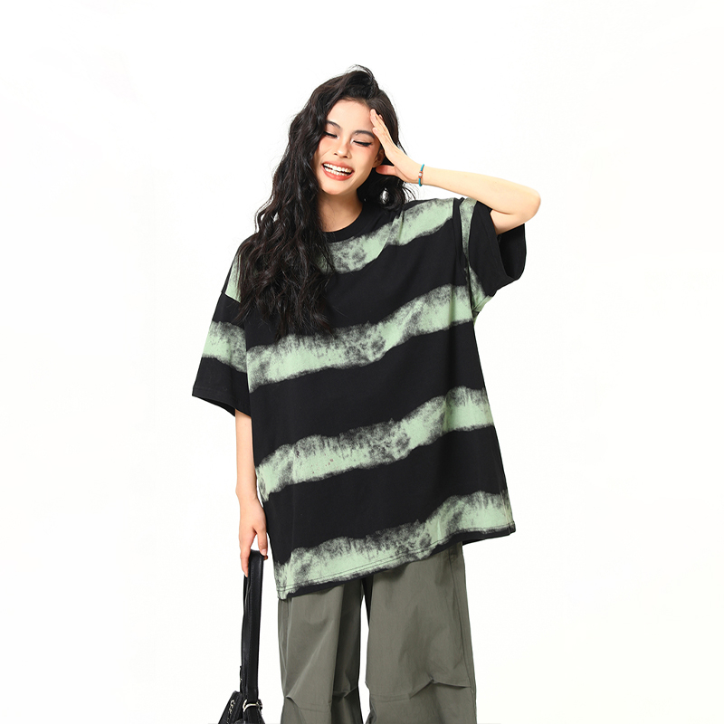 Vintage Striped Short Sleeve T-Shirt for Women - Loose Fit, Trendy Niche Design, Summer Style, Perfect for 90s & Y2K Looks