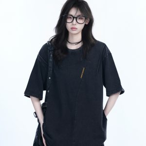 Washed Black Loose-Fit Short Sleeve T-Shirt for Women with Embroidered Half Sleeves – American Street Style, Casual 90s Aesthetic