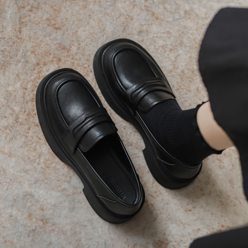 Women's Genuine Leather Black Loafers - Slip-On British Style with Thick Soles, Perfect for Autumn and Winter 2025 Fashion