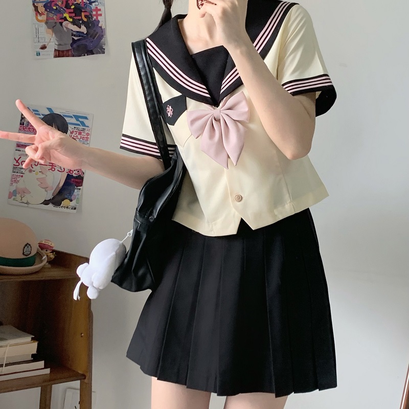 Women's Waist-Defined Sailor Suit Uniform Set - Camellia & Book Custard Short Sleeve College Style Summer Fashion
