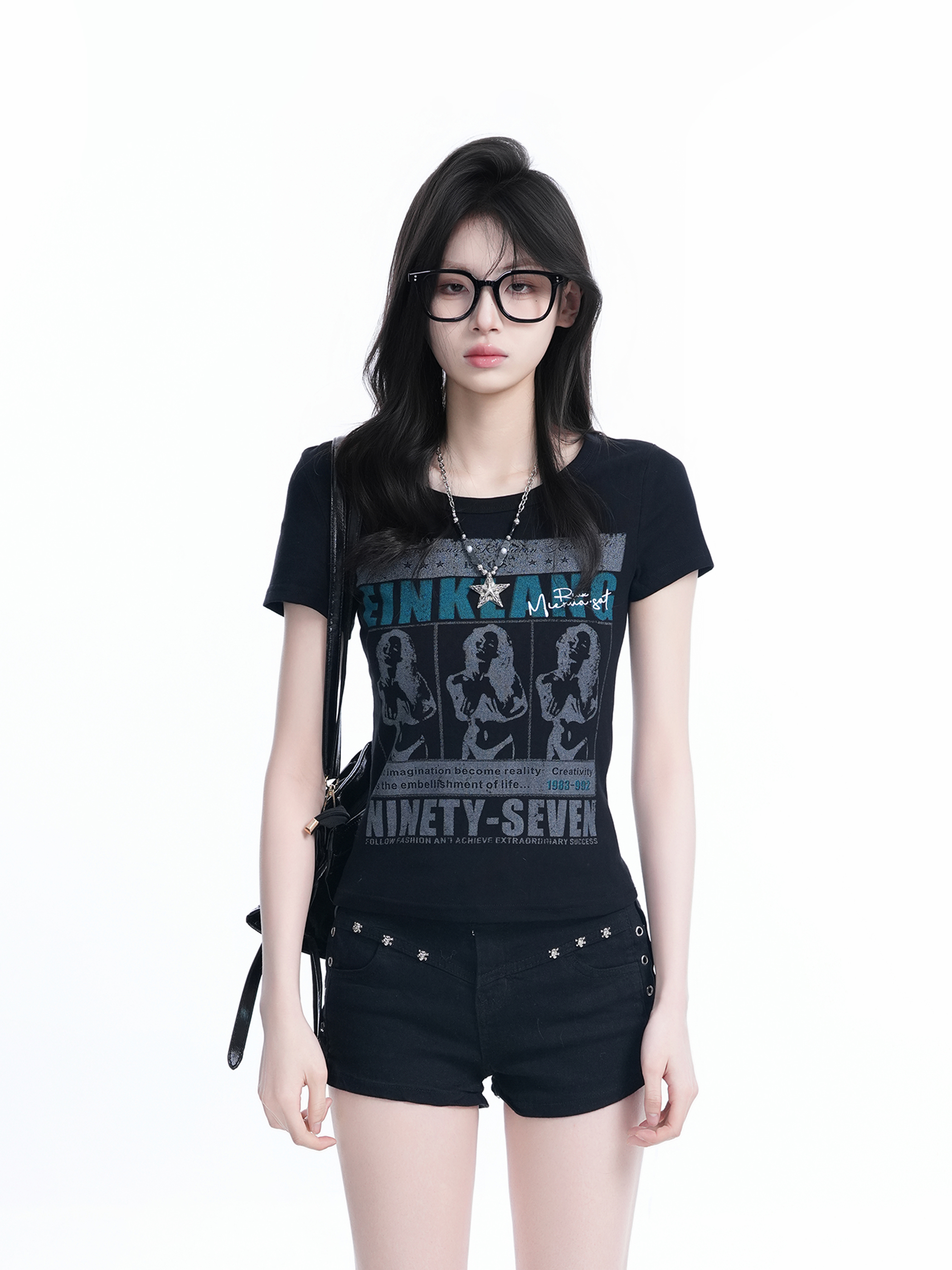Y2K Dark Style Slim Short-Sleeve T-Shirt for Women - Fitted Base Layer Top for Petite Figures with Unique Mountain Quote Design